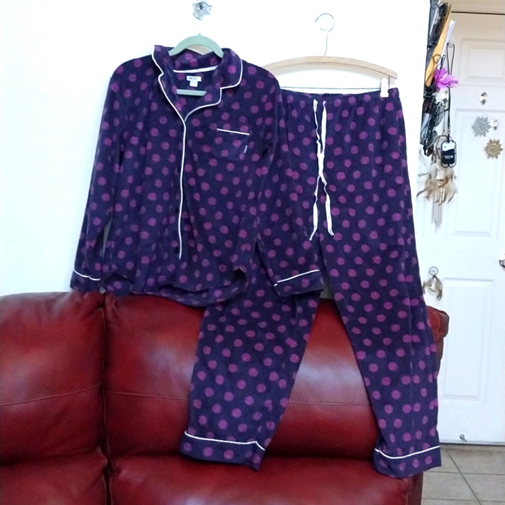 🟣DKNY Dark Blue/Purple Polka Dot ALL-FLEECE Pj/Lounge Set XL POCKETS Soft Cozy - Picture 1 of 5